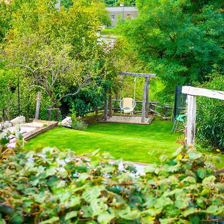 House 2368 Holiday home Modrusani