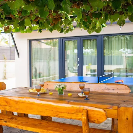 House 2368 Holiday home Modrusani